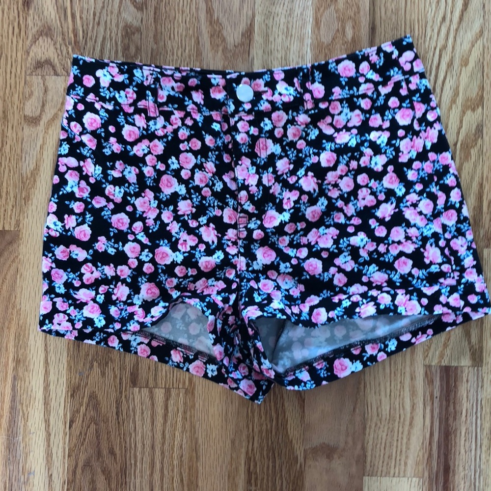 H & M floral Shorts